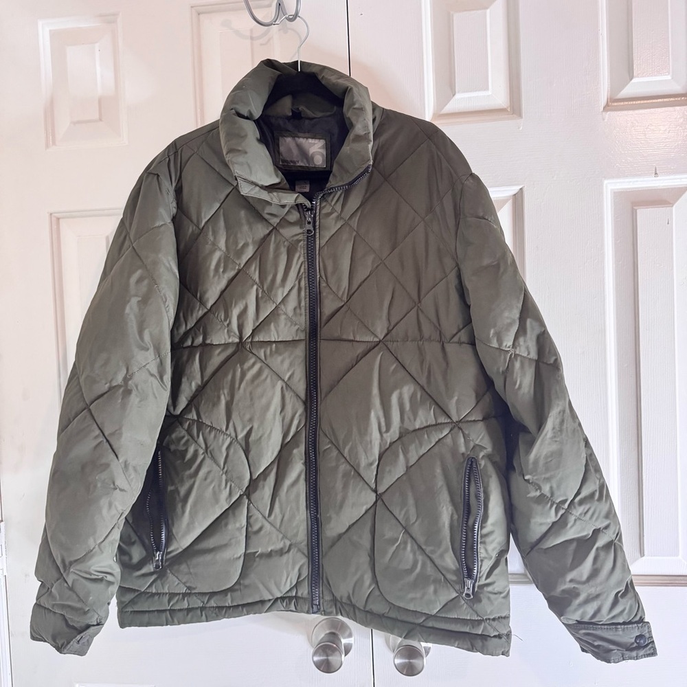 Old Navy Olive Green Quilted Puffer Jacket Women’s Size Large Lightweight